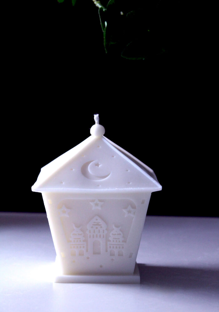 Crescent lantern - Image 5