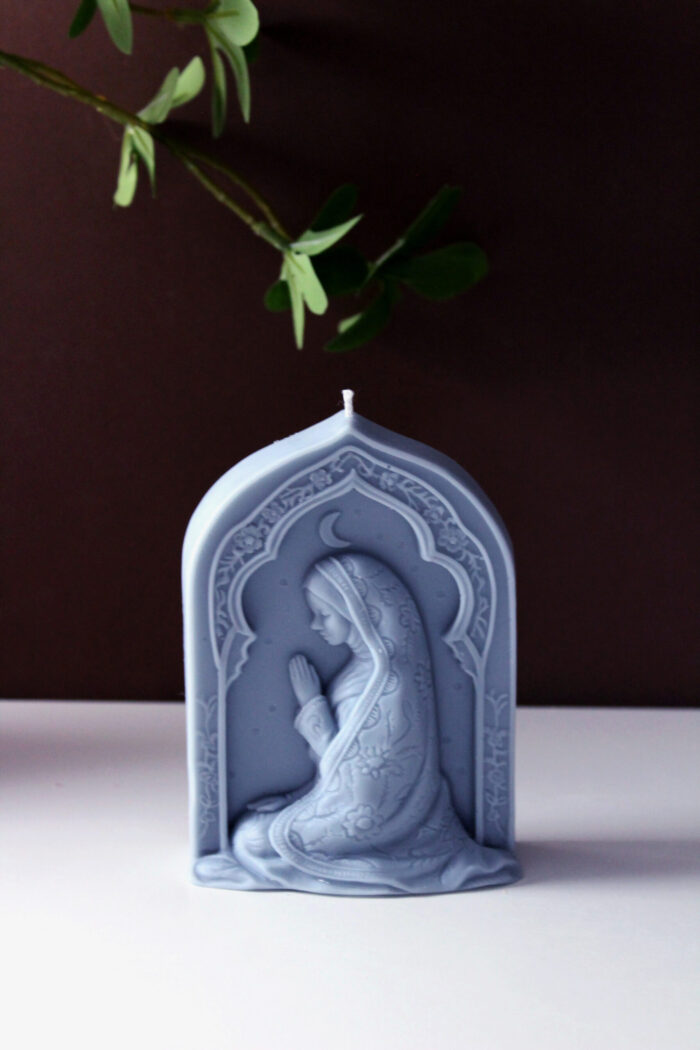 Praying Woman - Image 2