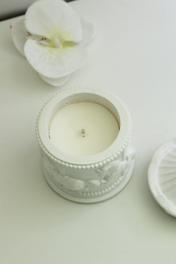 Amber, Musk, Vanilla - Image 1