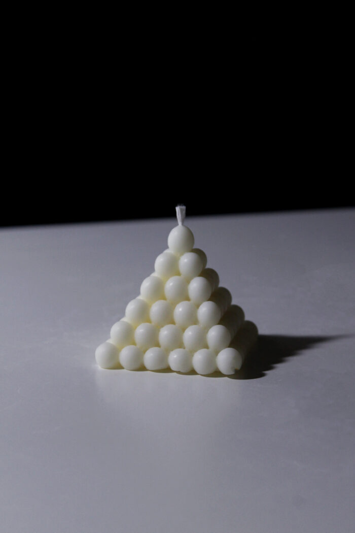 Pearl pyramid - Image 1